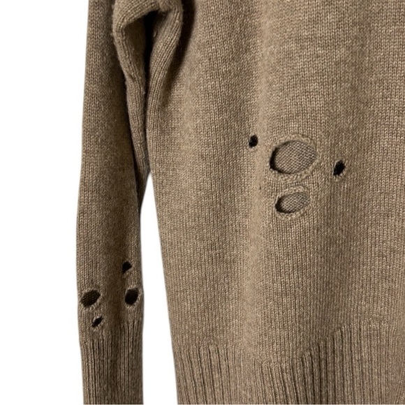 Autumn Cashmere wool,cashmere..distressed knit PTP 21” ,oversized medium . - Picture 8 of 12